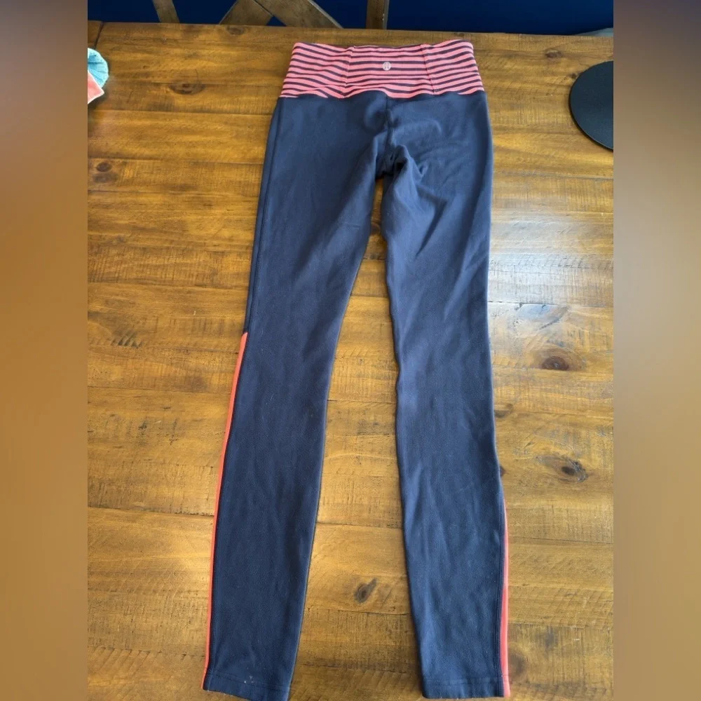 Lululemon RARE Runder Unders! - Picture 7 of 8